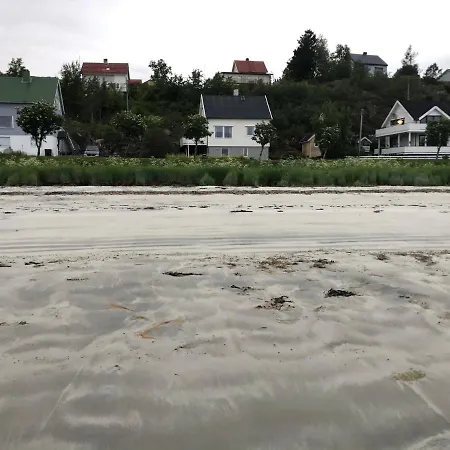 بيت شباب Lofoten Gate لودينغن