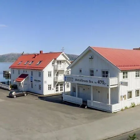 Lofoten Gate Hostel *
